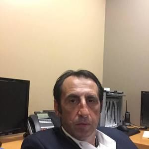 Meet your Posher, Leon